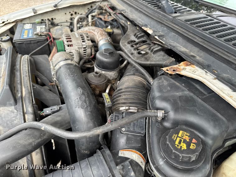 image for item FB5835 2006 Ford F550 flatbed truck
