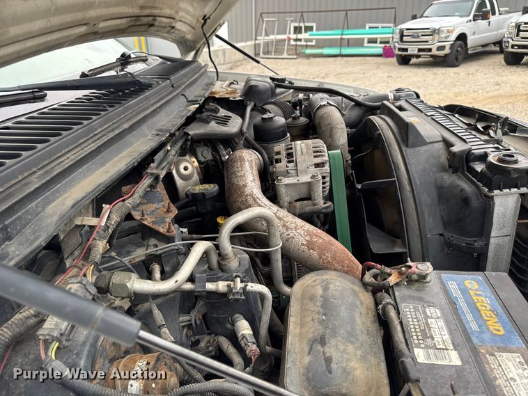 image for item FB5835 2006 Ford F550 flatbed truck
