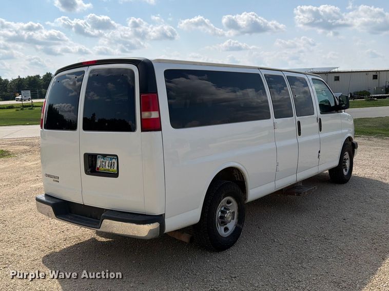 image for item FB5862 2014 Chevrolet Express 3500 van