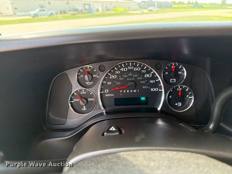 image for item FB5862 2014 Chevrolet Express 3500 van