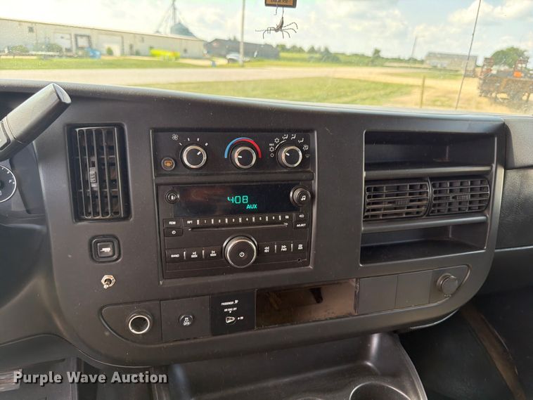 image for item FB5862 2014 Chevrolet Express 3500 van