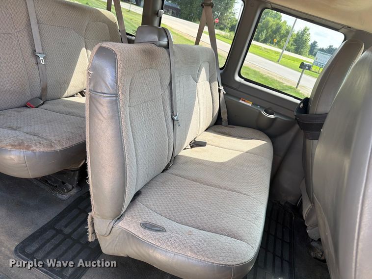 image for item FB5862 2014 Chevrolet Express 3500 van