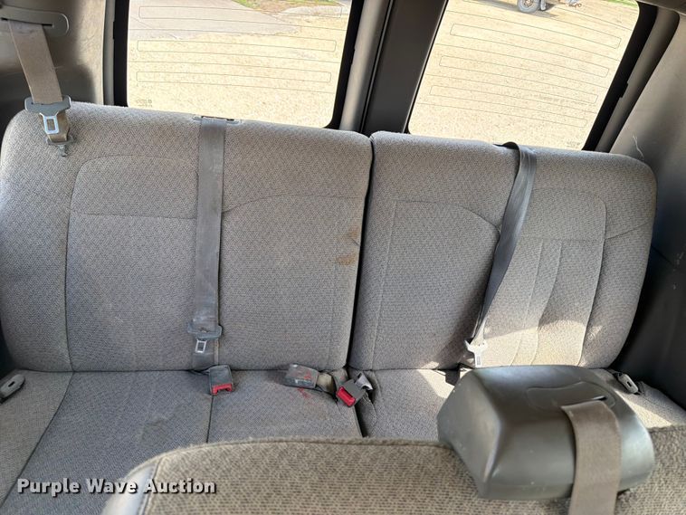 image for item FB5862 2014 Chevrolet Express 3500 van