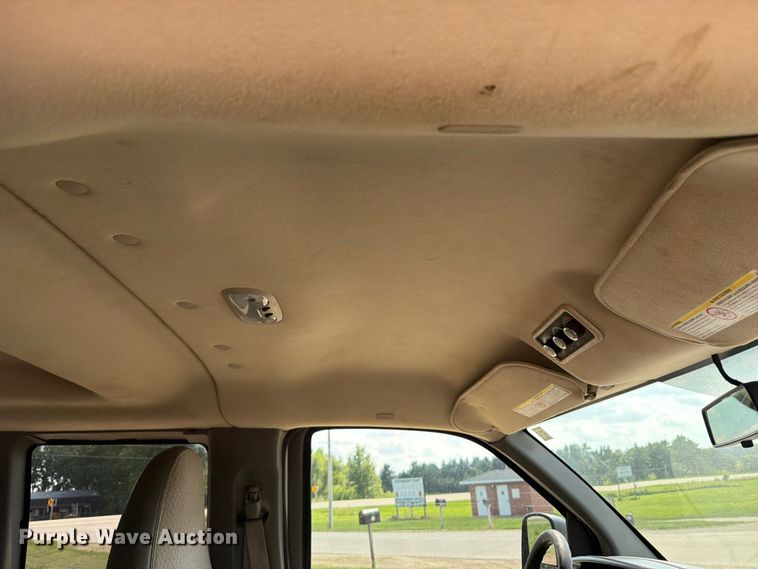 image for item FB5862 2014 Chevrolet Express 3500 van