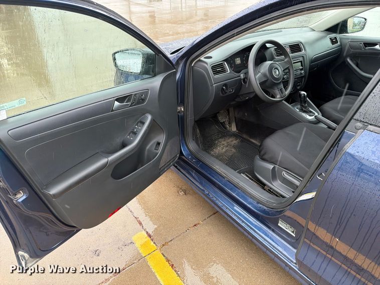 image for item FB5877 2014 Volkswagen Jetta 