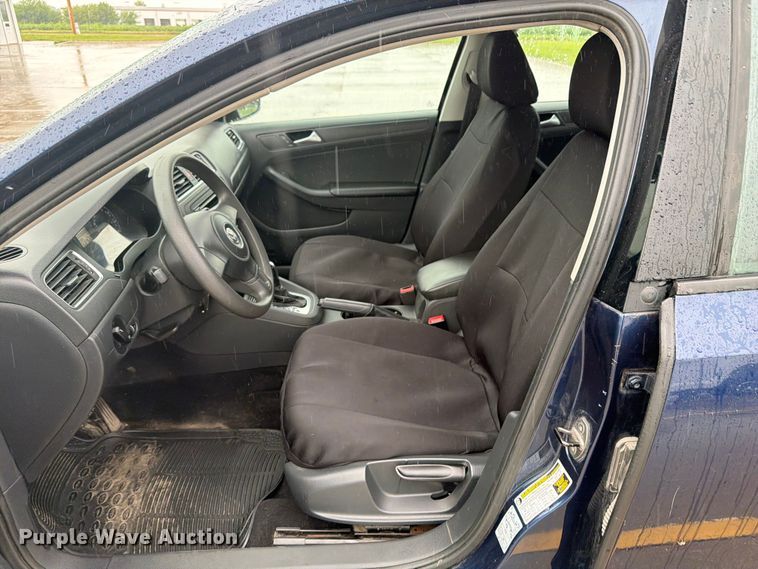 image for item FB5877 2014 Volkswagen Jetta 