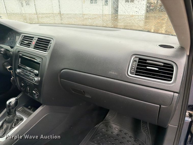 image for item FB5877 2014 Volkswagen Jetta 