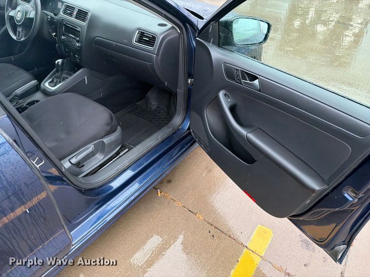 image for item FB5877 2014 Volkswagen Jetta 