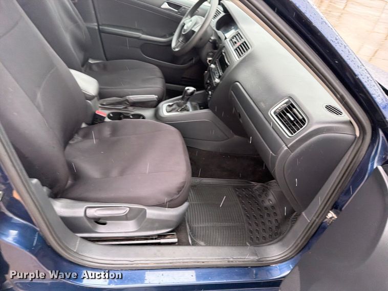 image for item FB5877 2014 Volkswagen Jetta 