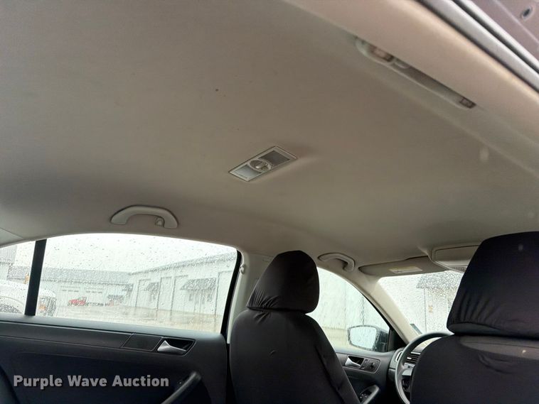 image for item FB5877 2014 Volkswagen Jetta 