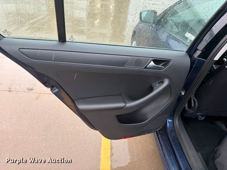 image for item FB5877 2014 Volkswagen Jetta 