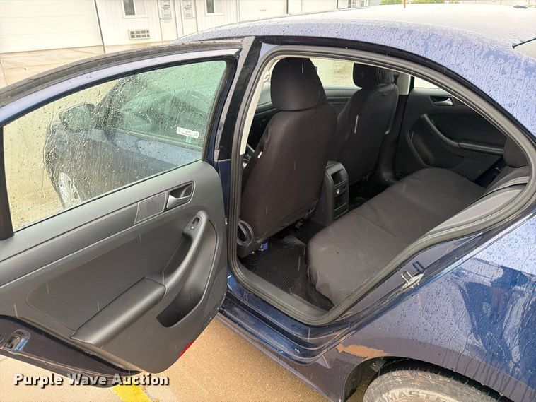 image for item FB5877 2014 Volkswagen Jetta 