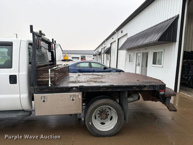 image for item FB5879 2012 Ford F450 Super Duty Crew Cab flatbed truck