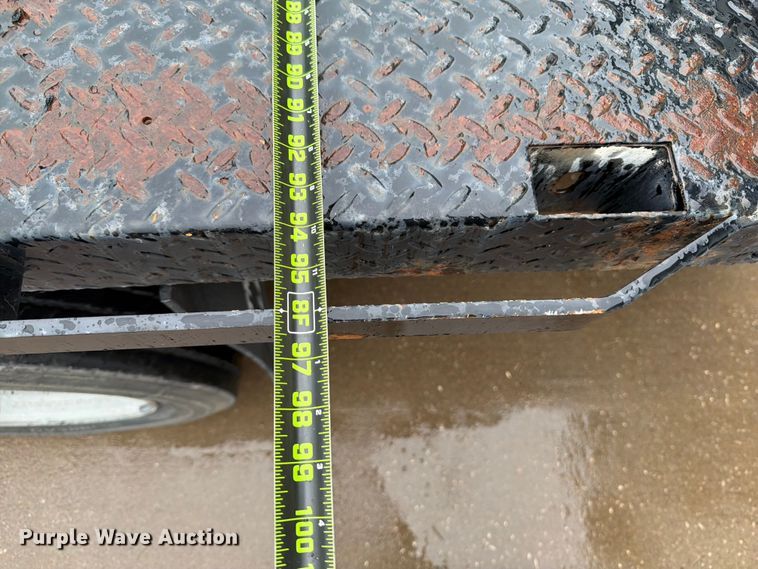 image for item FB5879 2012 Ford F450 Super Duty Crew Cab flatbed truck