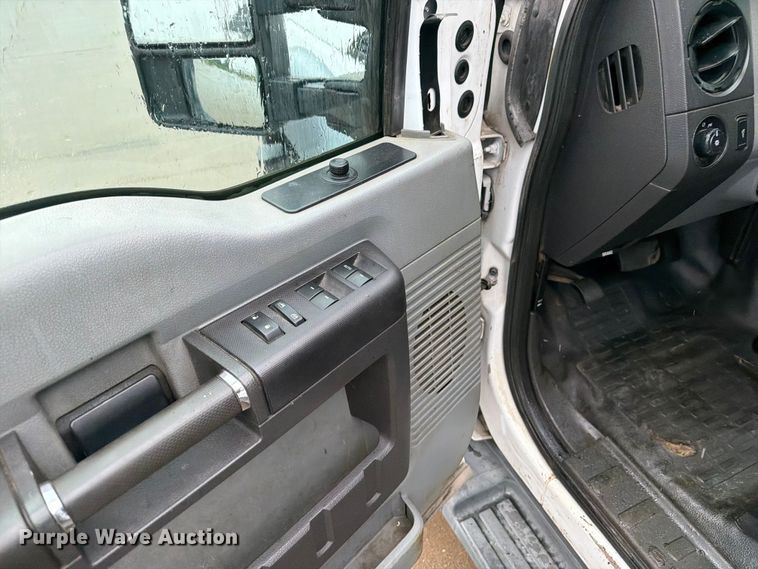 image for item FB5879 2012 Ford F450 Super Duty Crew Cab flatbed truck