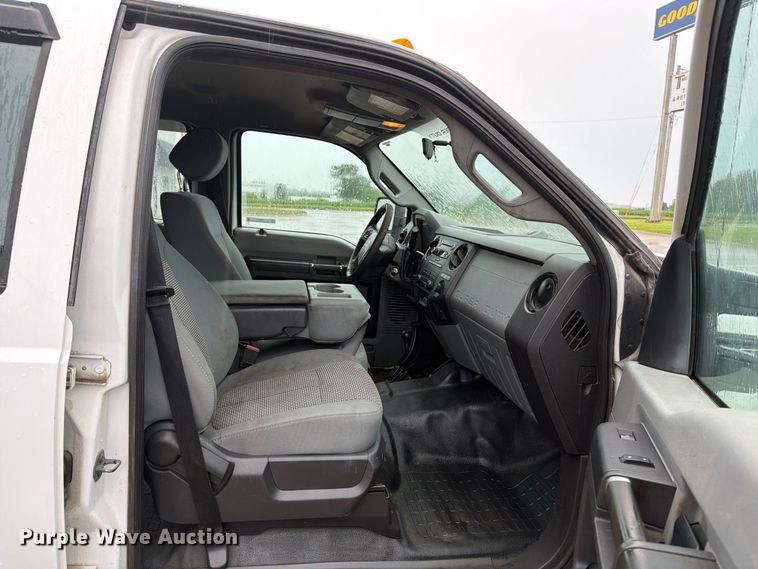image for item FB5879 2012 Ford F450 Super Duty Crew Cab flatbed truck