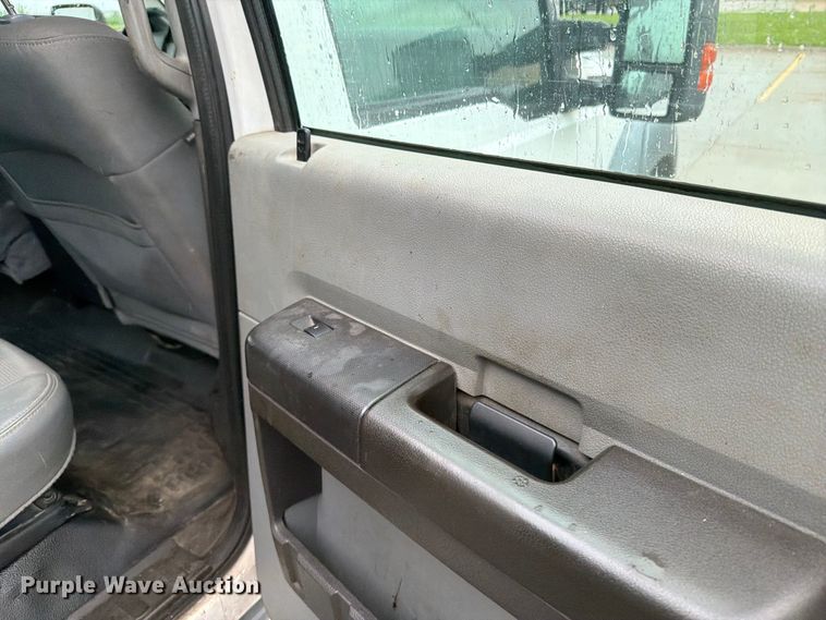 image for item FB5879 2012 Ford F450 Super Duty Crew Cab flatbed truck