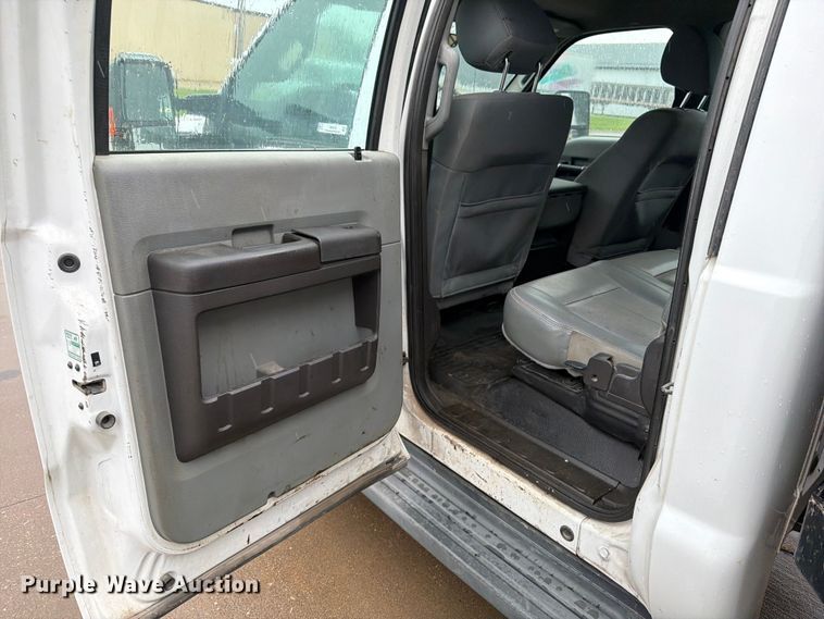 image for item FB5879 2012 Ford F450 Super Duty Crew Cab flatbed truck