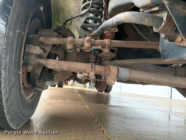 image for item FB5879 2012 Ford F450 Super Duty Crew Cab flatbed truck