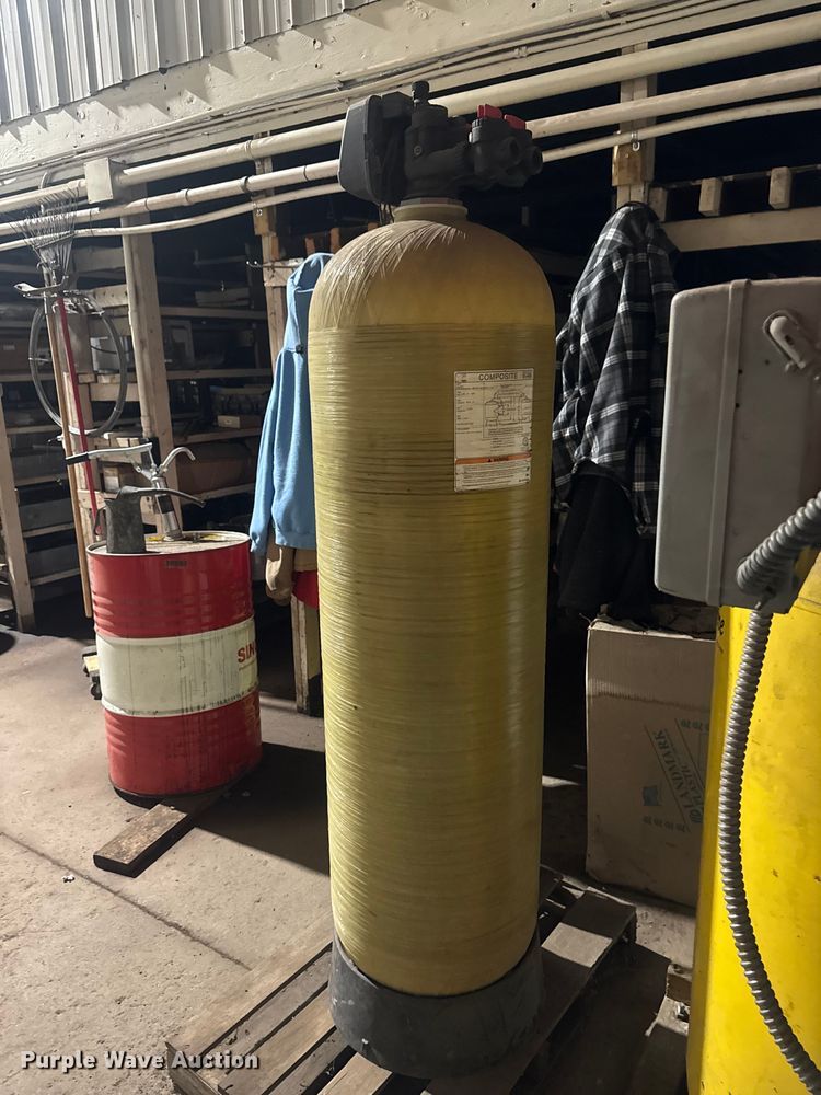 image for item FB5916 Composite CH30948-01010101-30 water softener