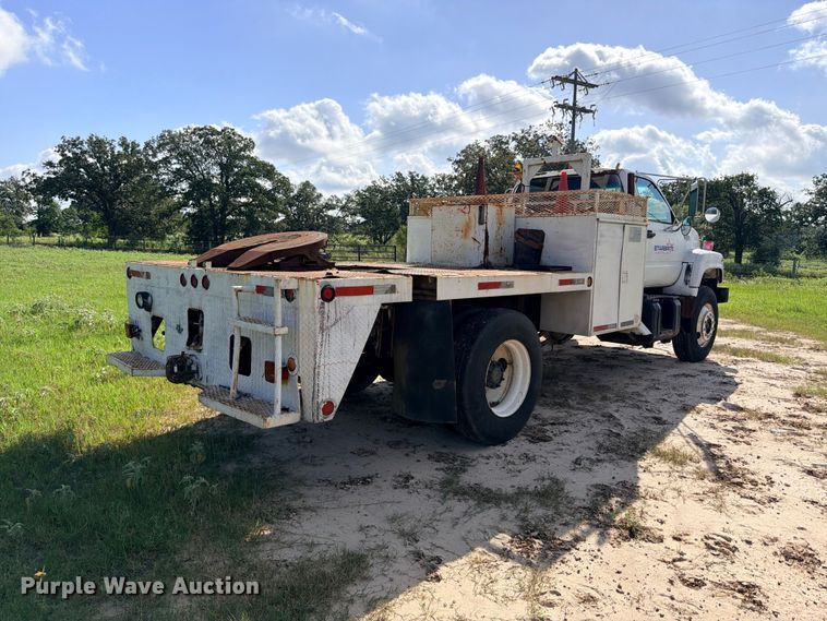 image for item FB8279 1993 GMC TopKick flatbed truck