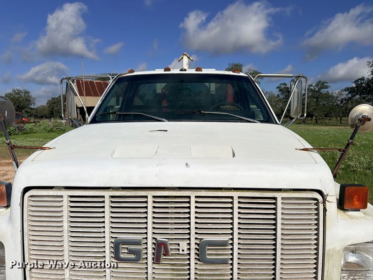 image for item FB8279 1993 GMC TopKick flatbed truck