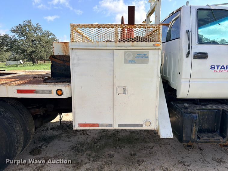 image for item FB8279 1993 GMC TopKick flatbed truck