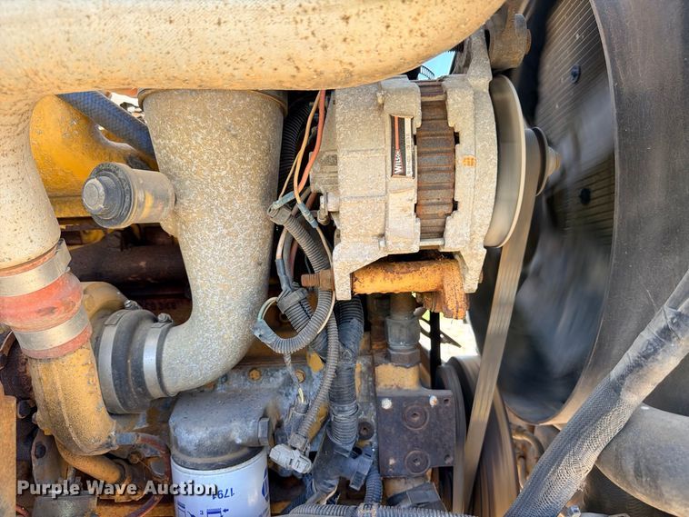 image for item FB8279 1993 GMC TopKick flatbed truck