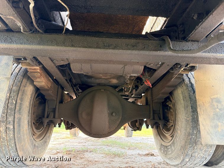 image for item FB8279 1993 GMC TopKick flatbed truck