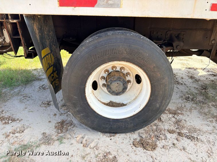 image for item FB8279 1993 GMC TopKick flatbed truck