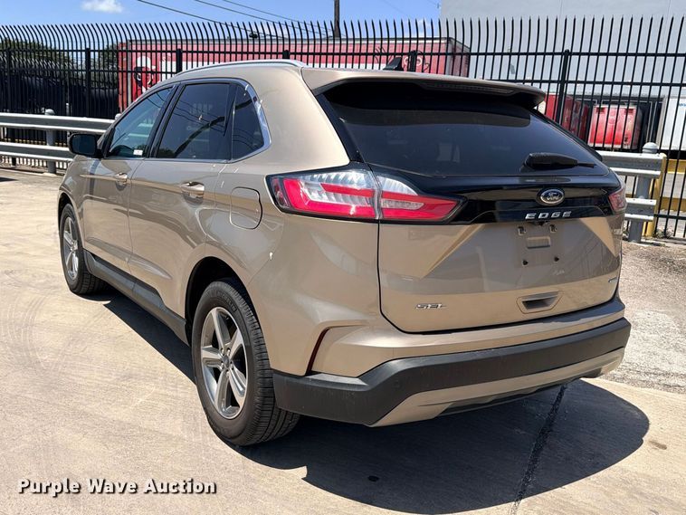 image for item FB8283 2021 Ford Edge SEL SUV