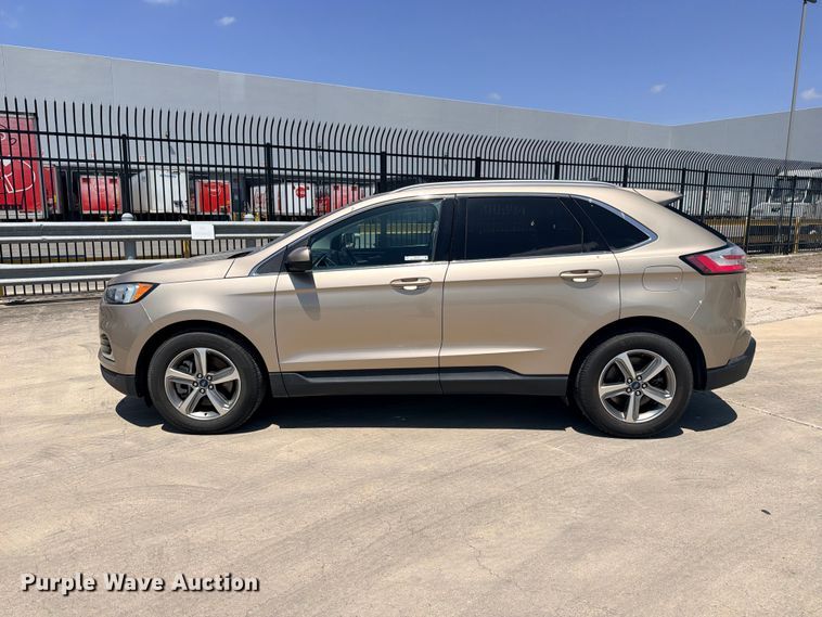 image for item FB8283 2021 Ford Edge SEL SUV