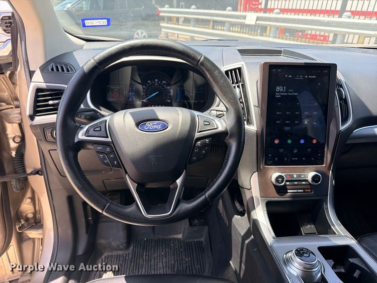 image for item FB8283 2021 Ford Edge SEL SUV