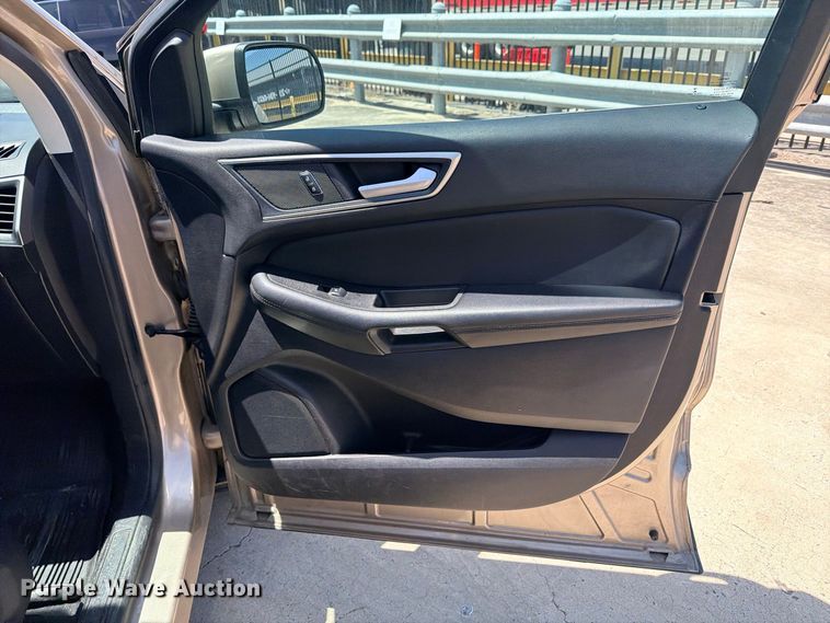 image for item FB8283 2021 Ford Edge SEL SUV
