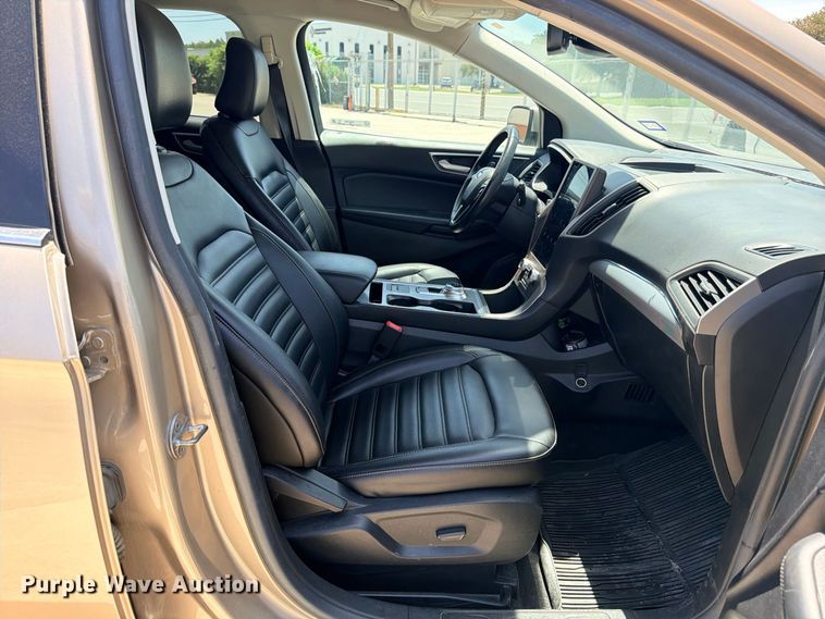 image for item FB8283 2021 Ford Edge SEL SUV