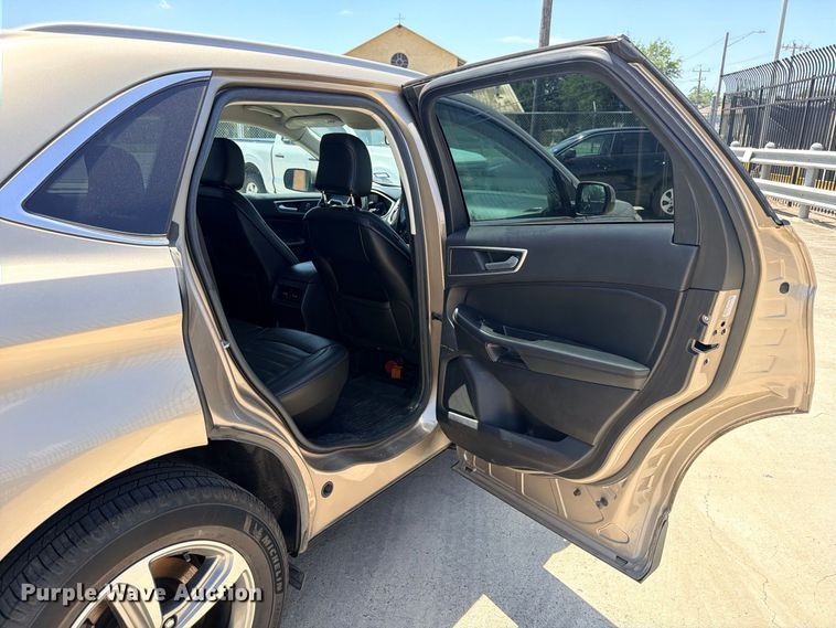 image for item FB8283 2021 Ford Edge SEL SUV