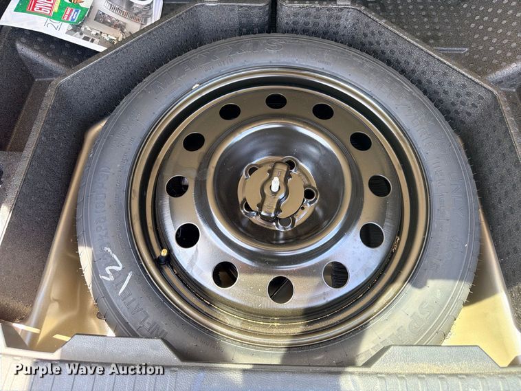 image for item FB8283 2021 Ford Edge SEL SUV