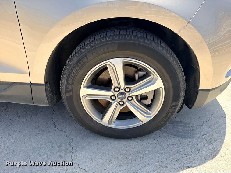 image for item FB8283 2021 Ford Edge SEL SUV
