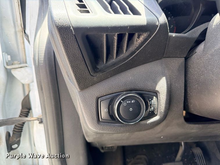 image for item FB8284 2016 Ford Transit Connect van
