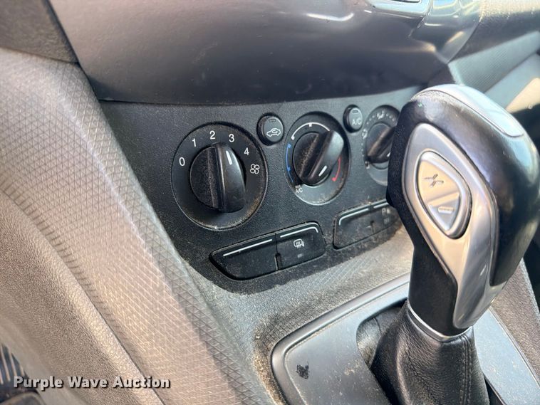 image for item FB8284 2016 Ford Transit Connect van