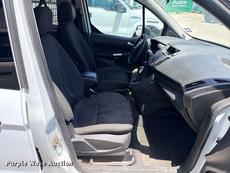 image for item FB8284 2016 Ford Transit Connect van