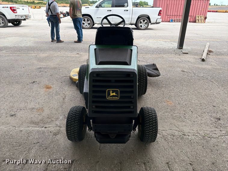 image for item FC0986 John Deere F725 lawn mower