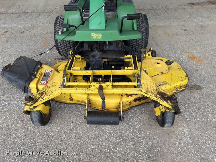 image for item FC0986 John Deere F725 lawn mower