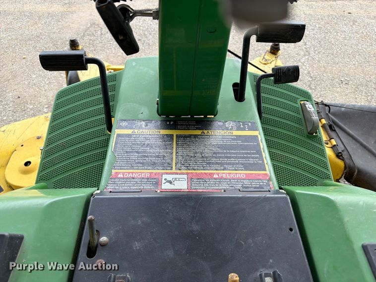 image for item FC0986 John Deere F725 lawn mower