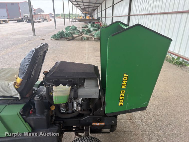 image for item FC0986 John Deere F725 lawn mower