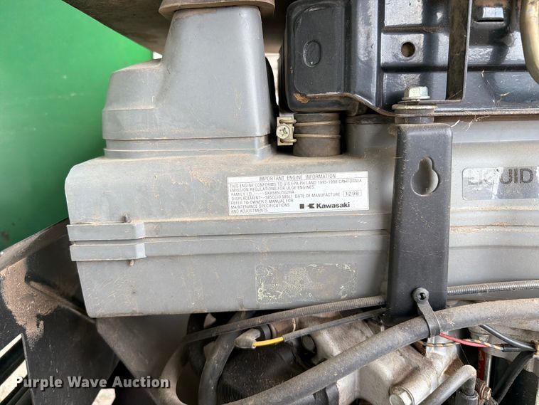 image for item FC0986 John Deere F725 lawn mower