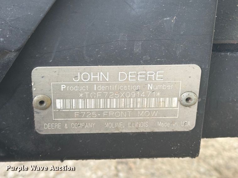 image for item FC0986 John Deere F725 lawn mower