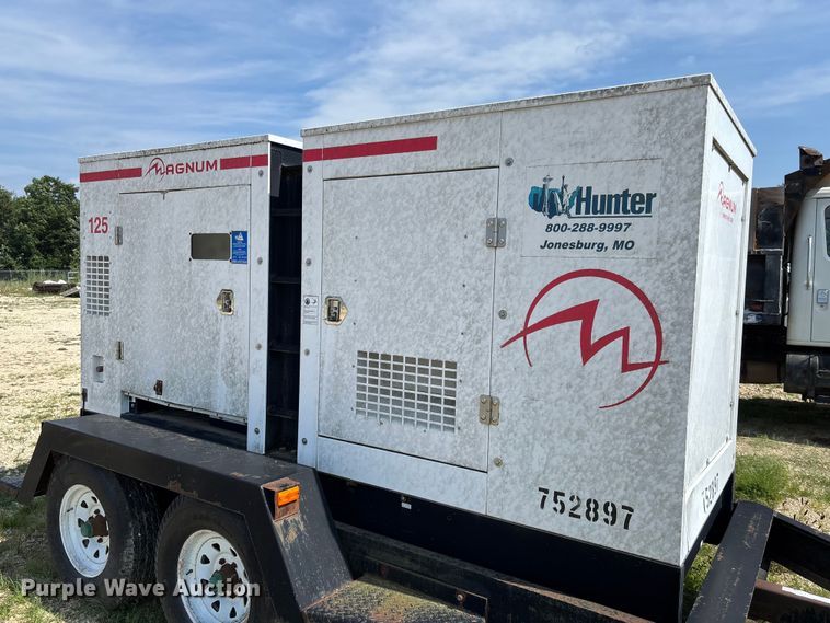 image for item FC1939 Magnum MMG125 generator