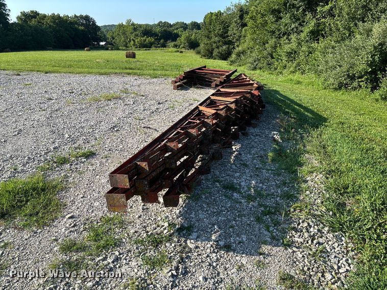 image for item FC1943 (5) 40' steel trusses