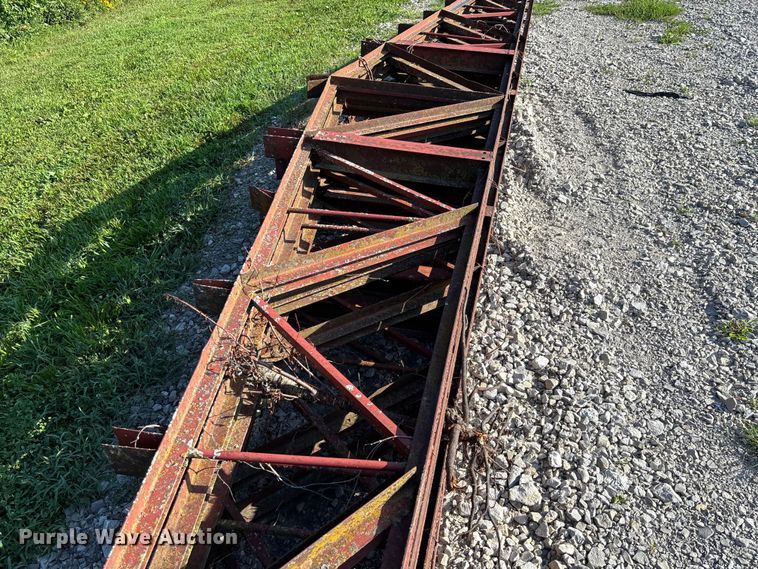 image for item FC1943 (5) 40' steel trusses